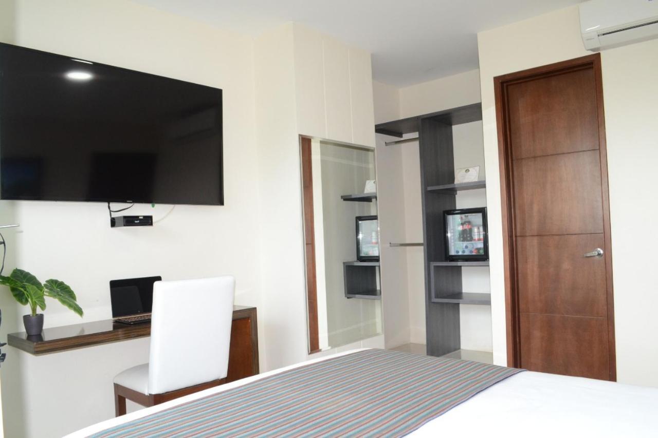 Metropolitano Plaza Hotel
